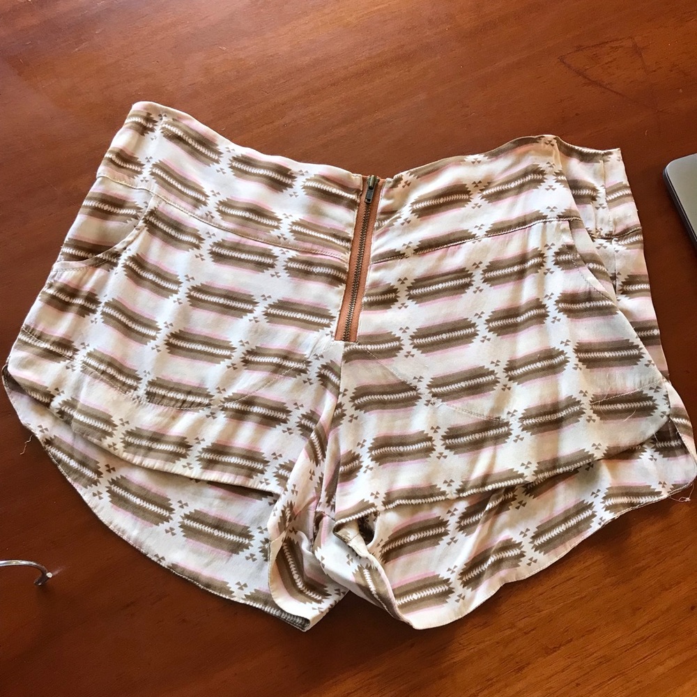 Acacia Shorts
